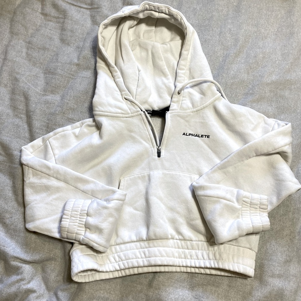 Alphalete Crop Sweatshirt